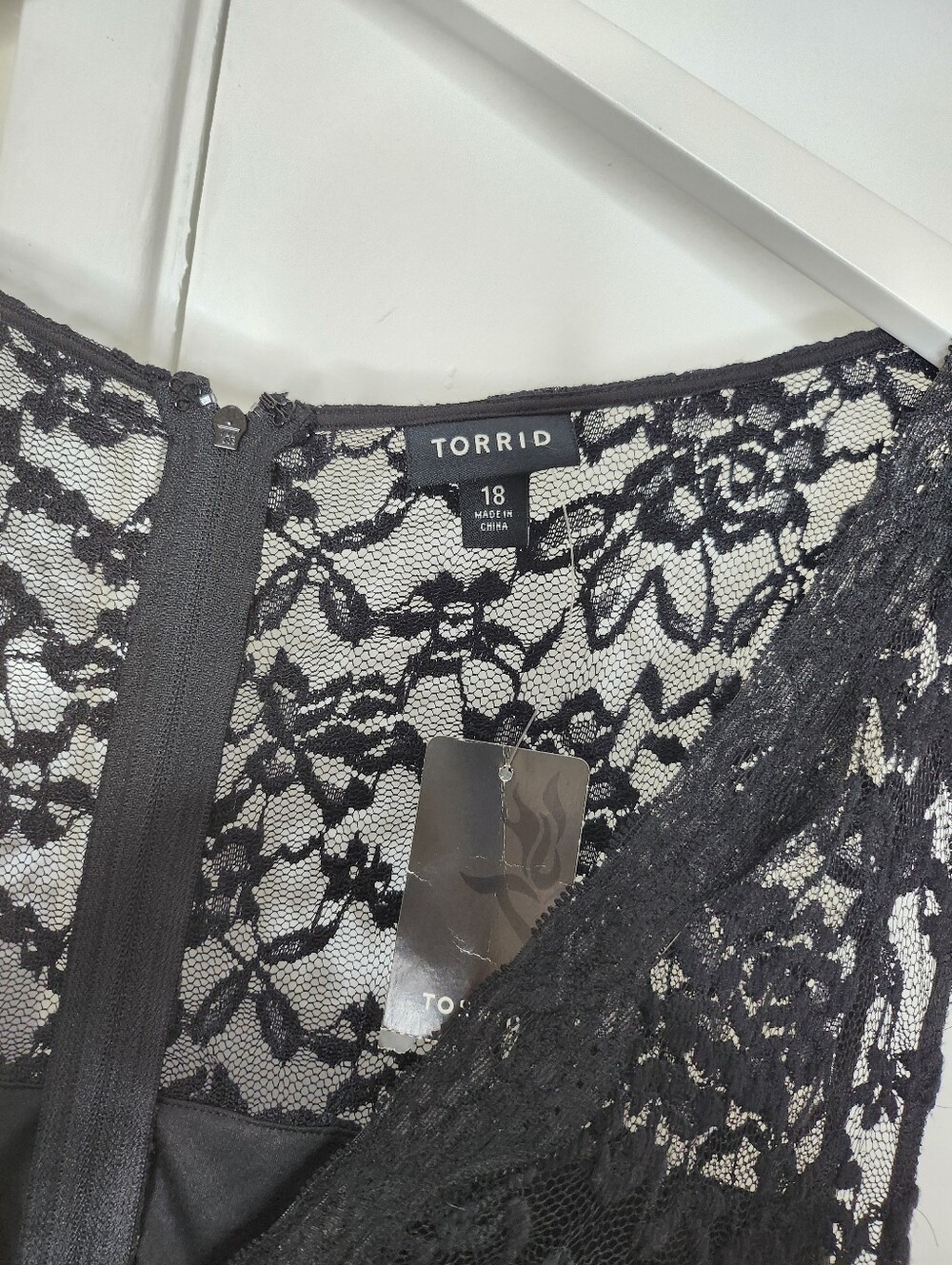 torrid Black Lace & Chiffon Midi Dress - Picture 3 of 5